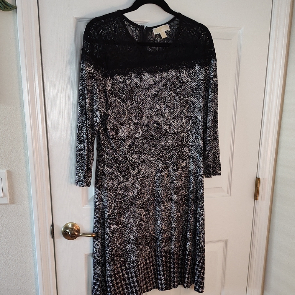 Michael Kors Black and White Patterned Long Sleeve Dress